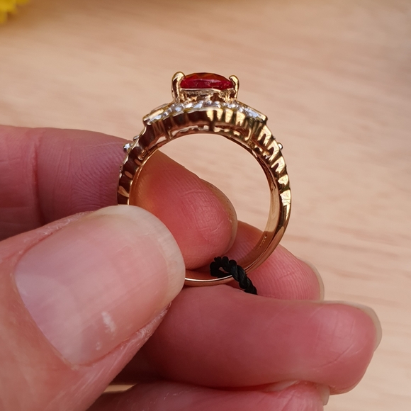 Swarovski Crystal Faux Garnet and Diamond Ring - Picture 5 of 10